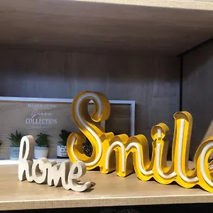https://smiles-home.sicilyhotelsitaly.net