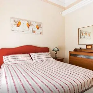 https://apartment-gemmellaro.taorminaitalyhotels.com